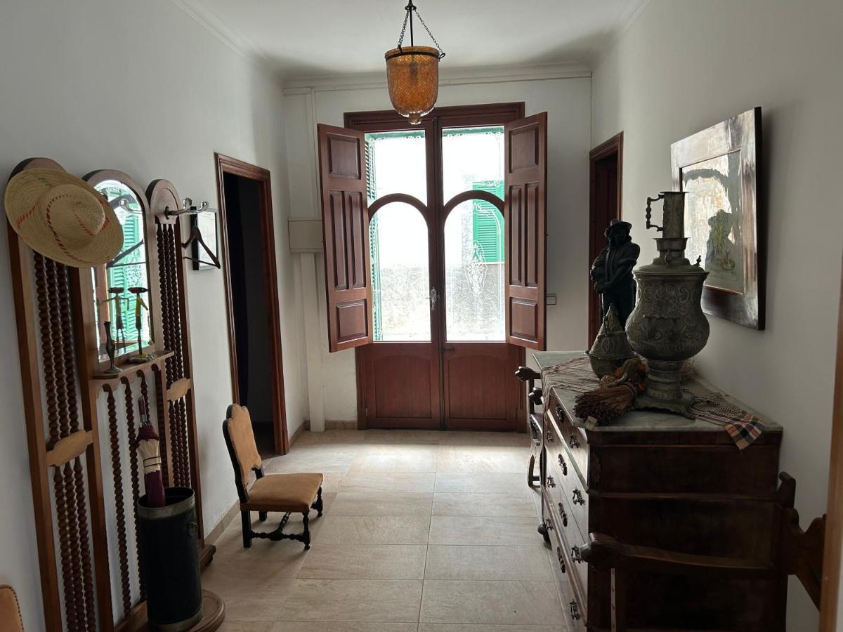Casa Padrina Burballa Maria De La Salut Exterior photo